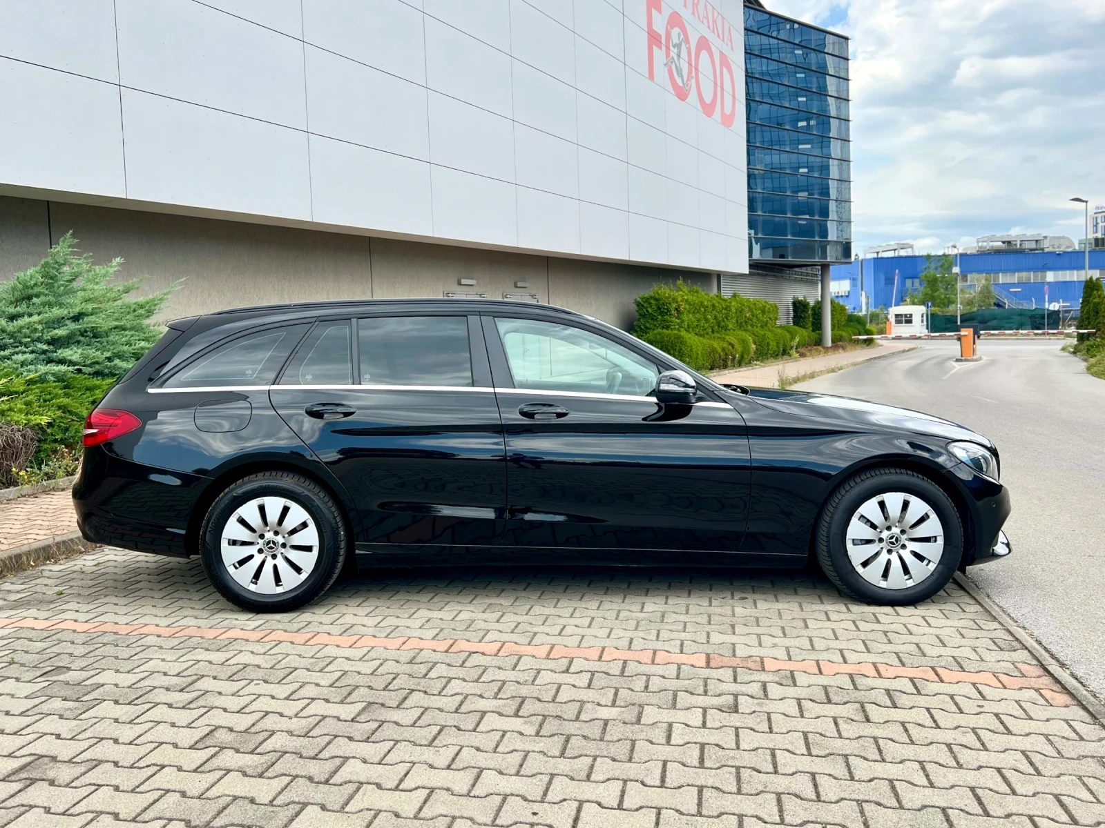 Mercedes-Benz C 220 CDI-лизинг през Уникредит по 365лв на месец - изображение 5