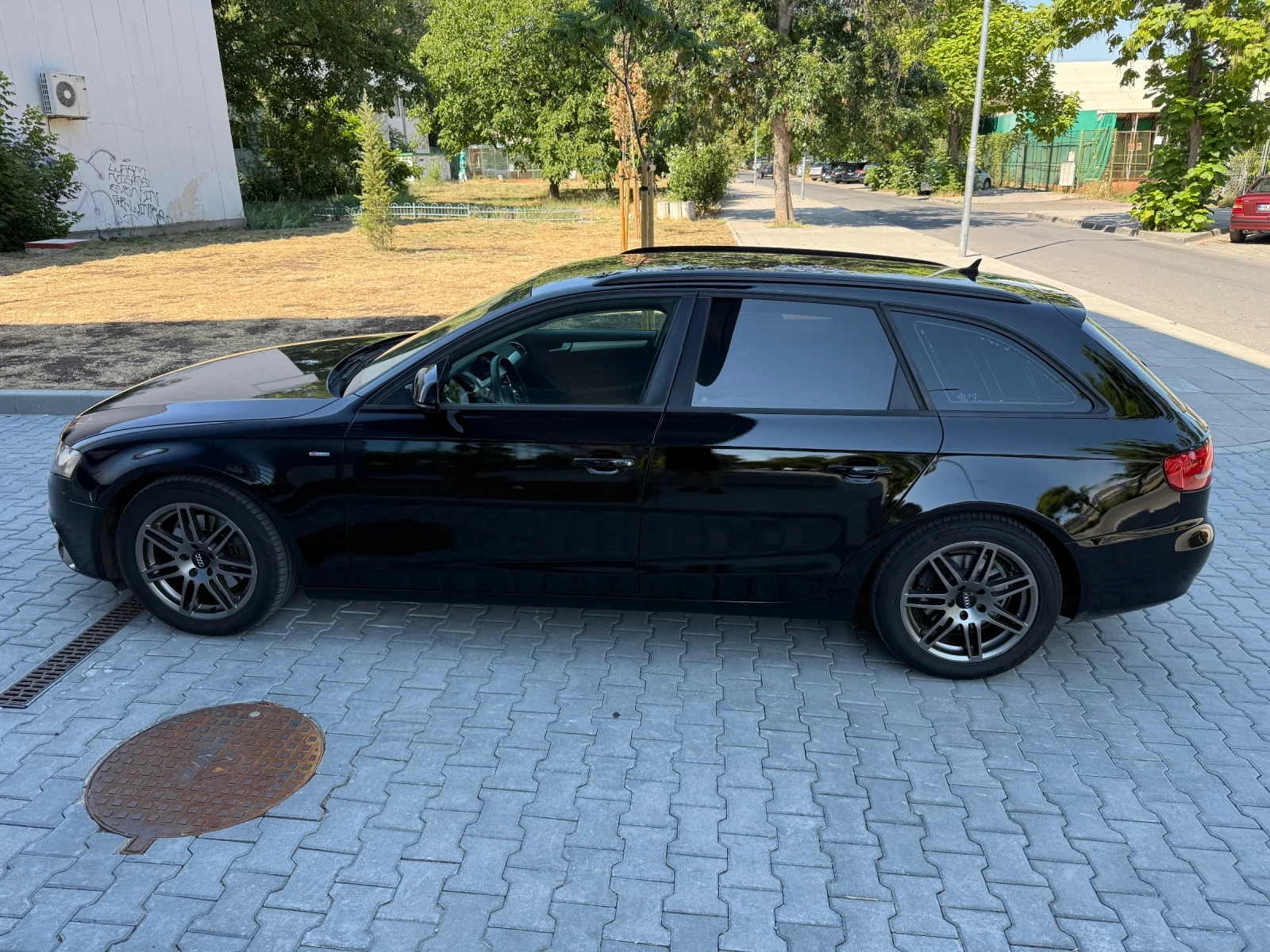 Audi A4 B8 - изображение 2