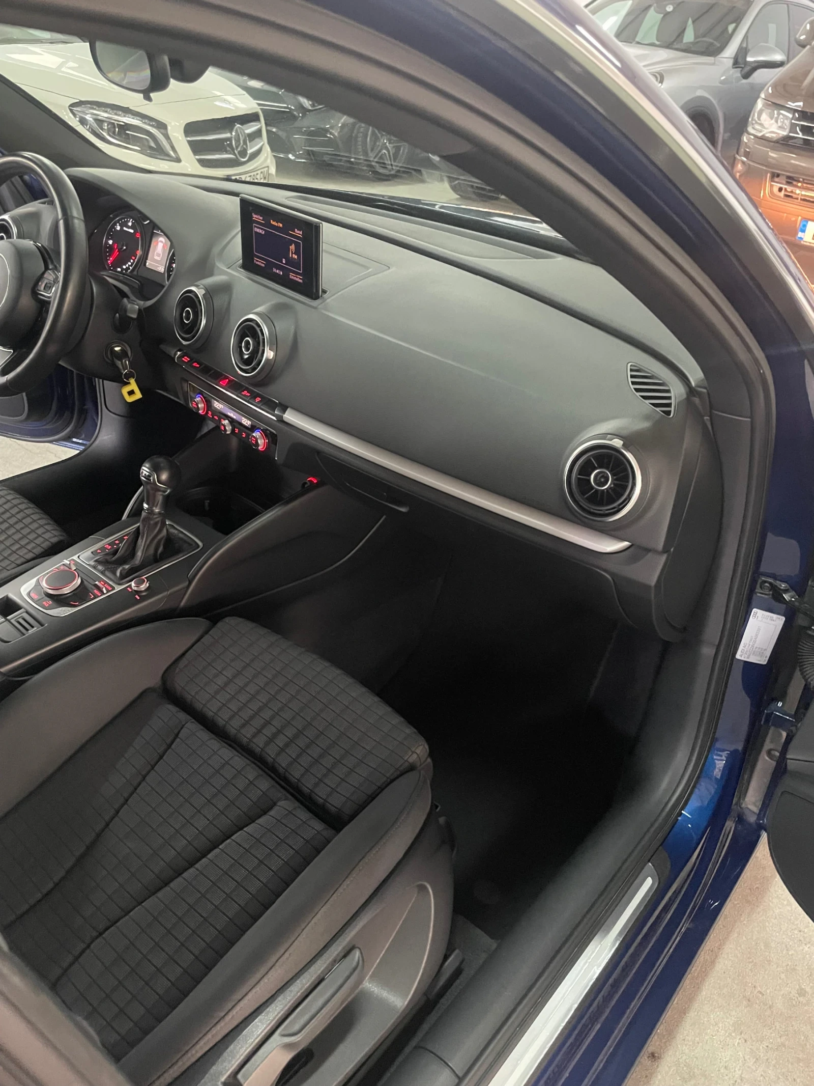 Audi A3 2.0TDI// /!!! | Mobile.bg   12