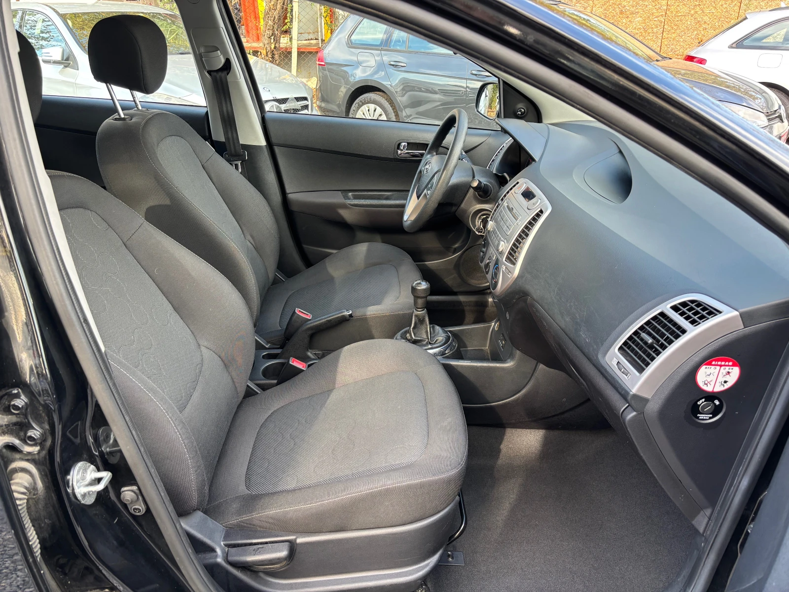 Hyundai I20 1.3i-70000KM!!! | Mobile.bg   10