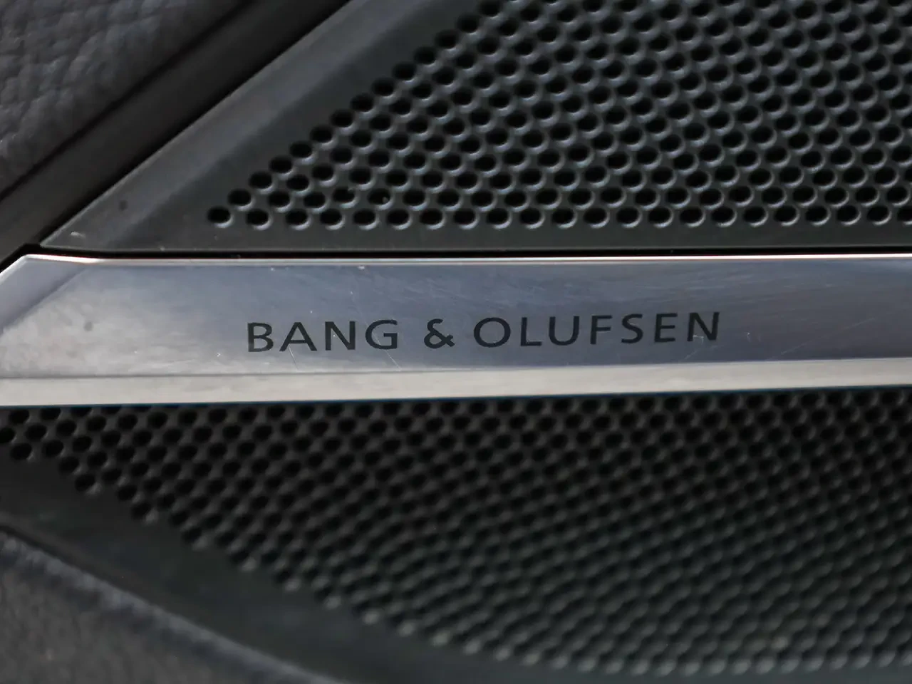 Audi A8 LONG* MATRIX* DISTRONIK* * HEAD-UP* B&O* 360* | Mobile.bg   12