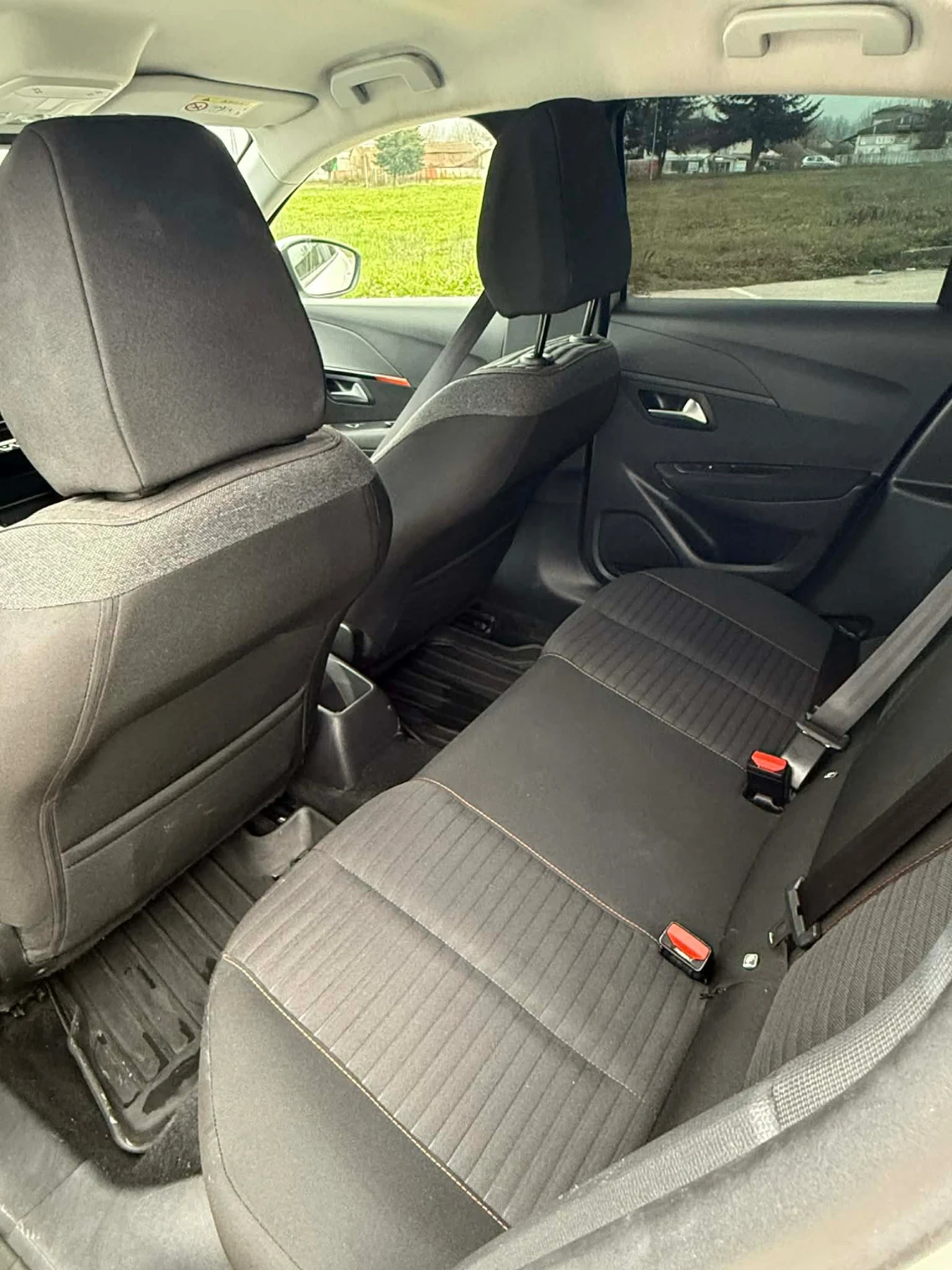 Peugeot 208 1.2 PureTech  - изображение 10