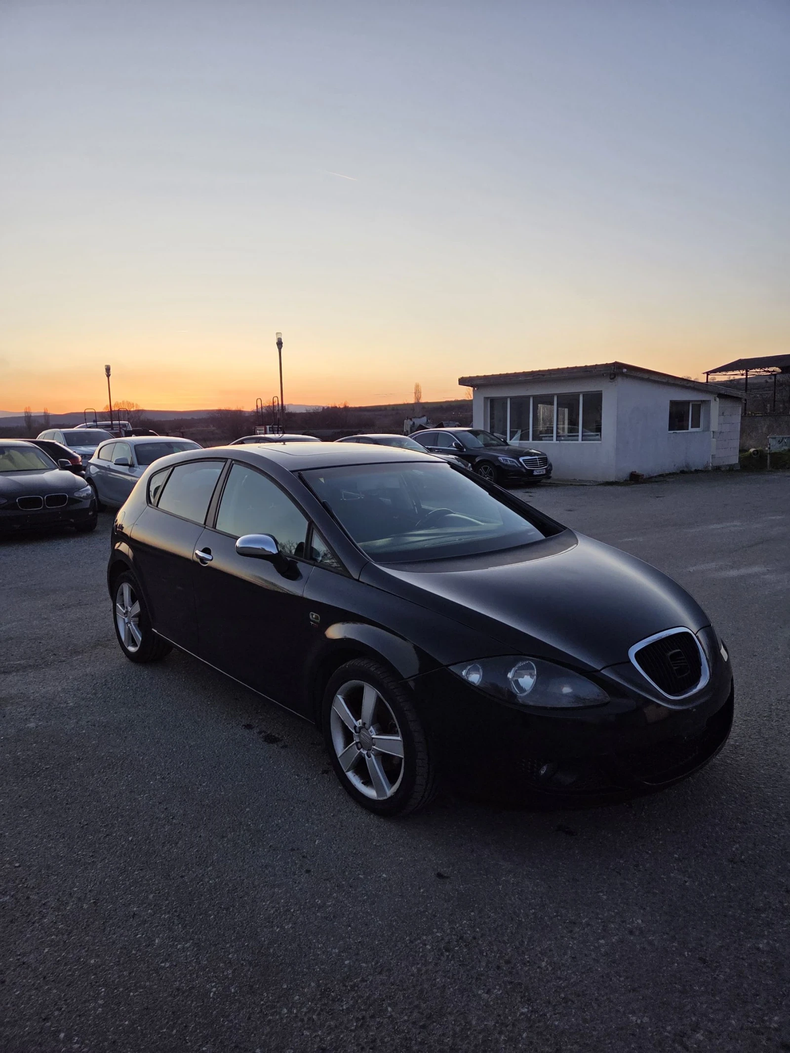 Seat Leon, снимка 2 - Автомобили и джипове - 53327833