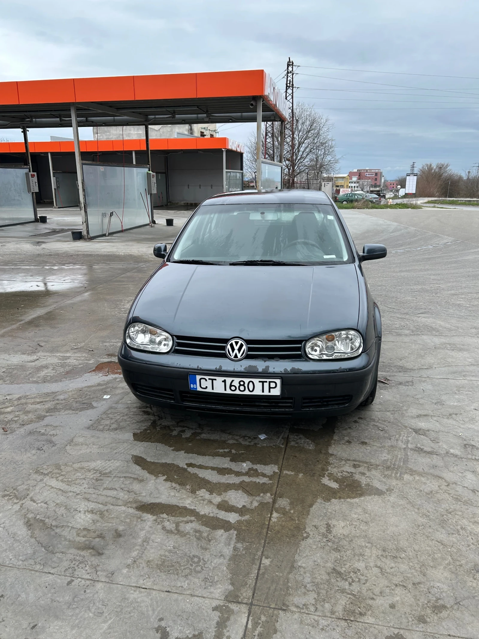 VW Golf