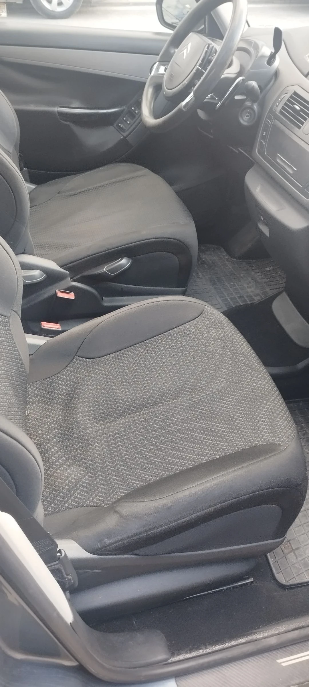 Citroen C4 Picasso 1.6HDI, 109hp, снимка 13 - Автомобили и джипове - 54102149