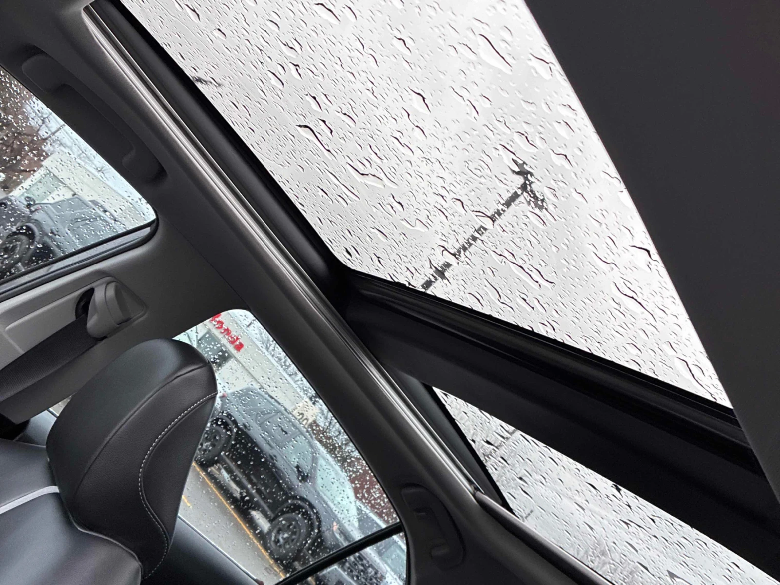 Toyota Camry XSE  * СЕРВИЗНА ИСТОРИЯ * CARFAX * , снимка 14 - Автомобили и джипове - 54206620