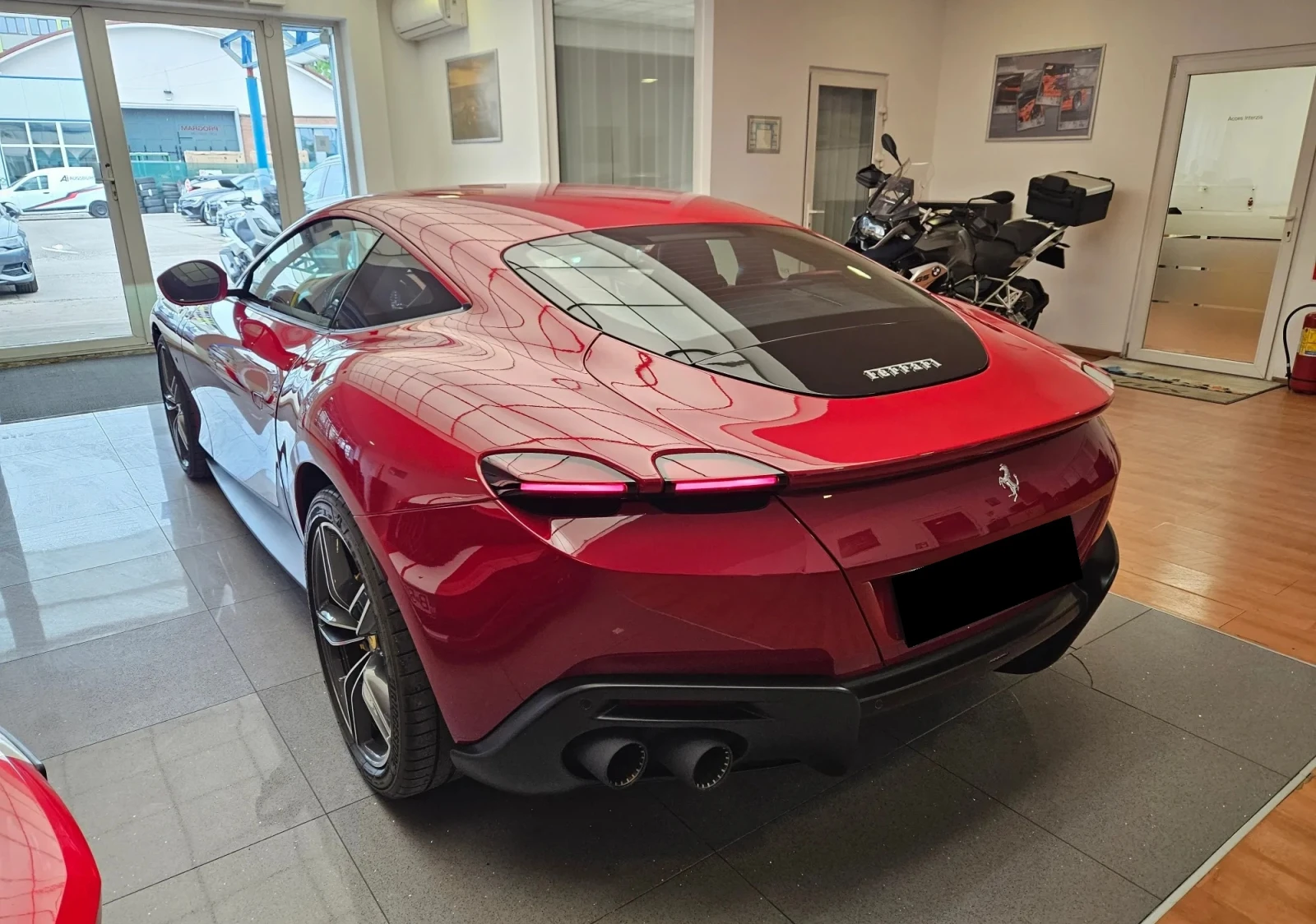 Ferrari Roma 3.9 V8, снимка 5 - Автомобили и джипове - 54462950