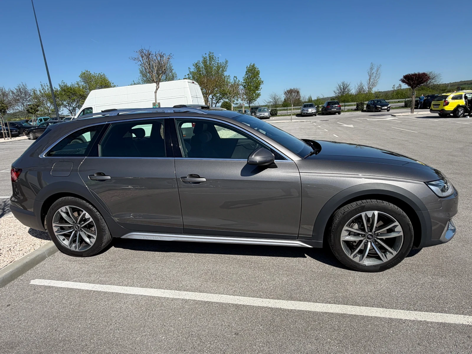 Audi A4 Allroad 2.0TDI, снимка 15 - Автомобили и джипове - 54484015