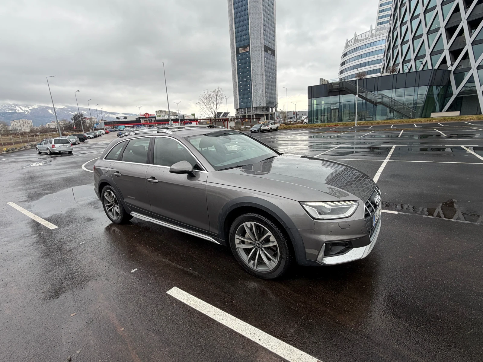 Audi A4 Allroad 2.0TDI, снимка 3 - Автомобили и джипове - 54484015