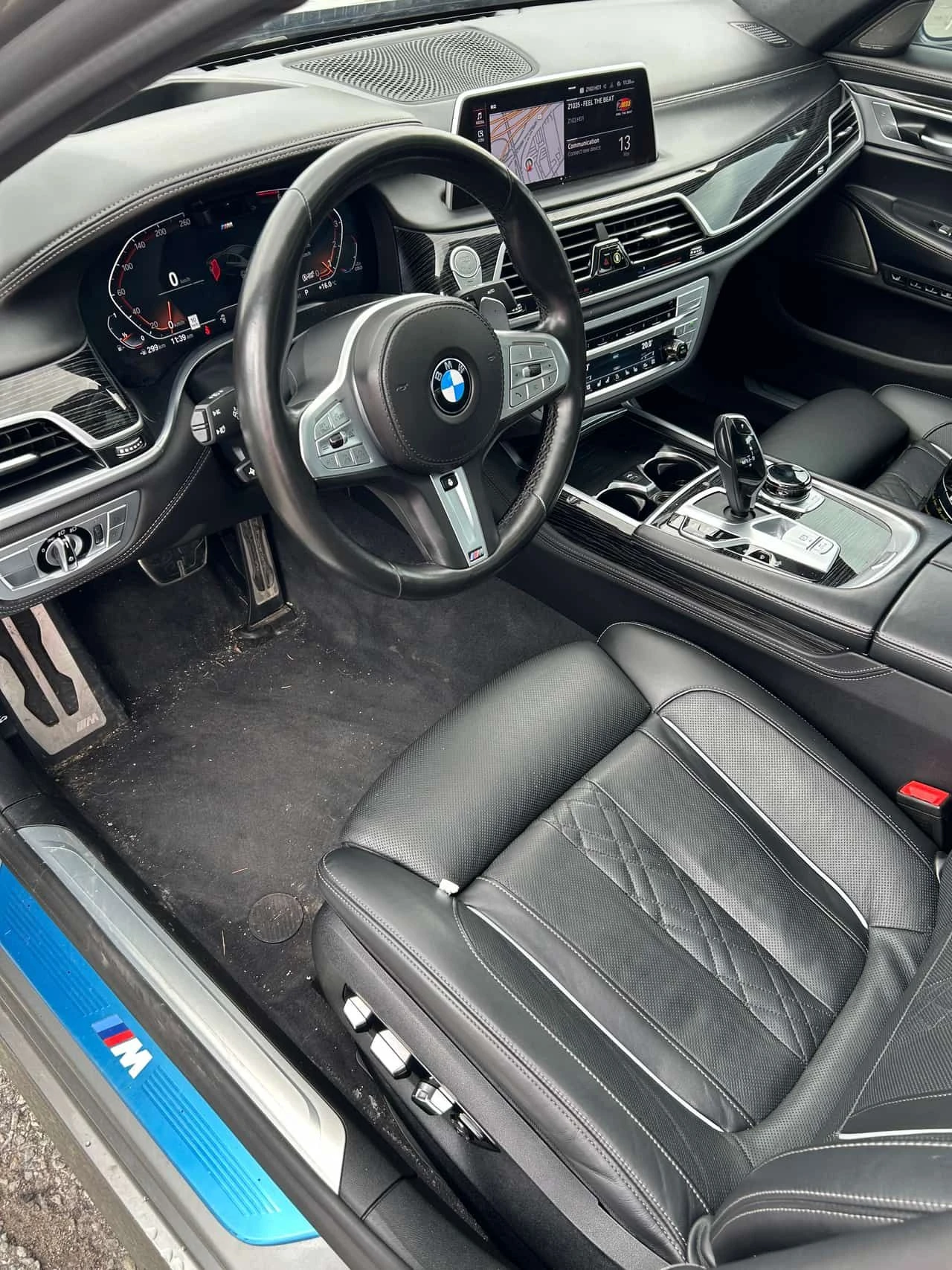 BMW 750 xDrive/360/DIS/Harman Kardon /АВТОКРЕДИТ , снимка 5 - Автомобили и джипове - 54549469