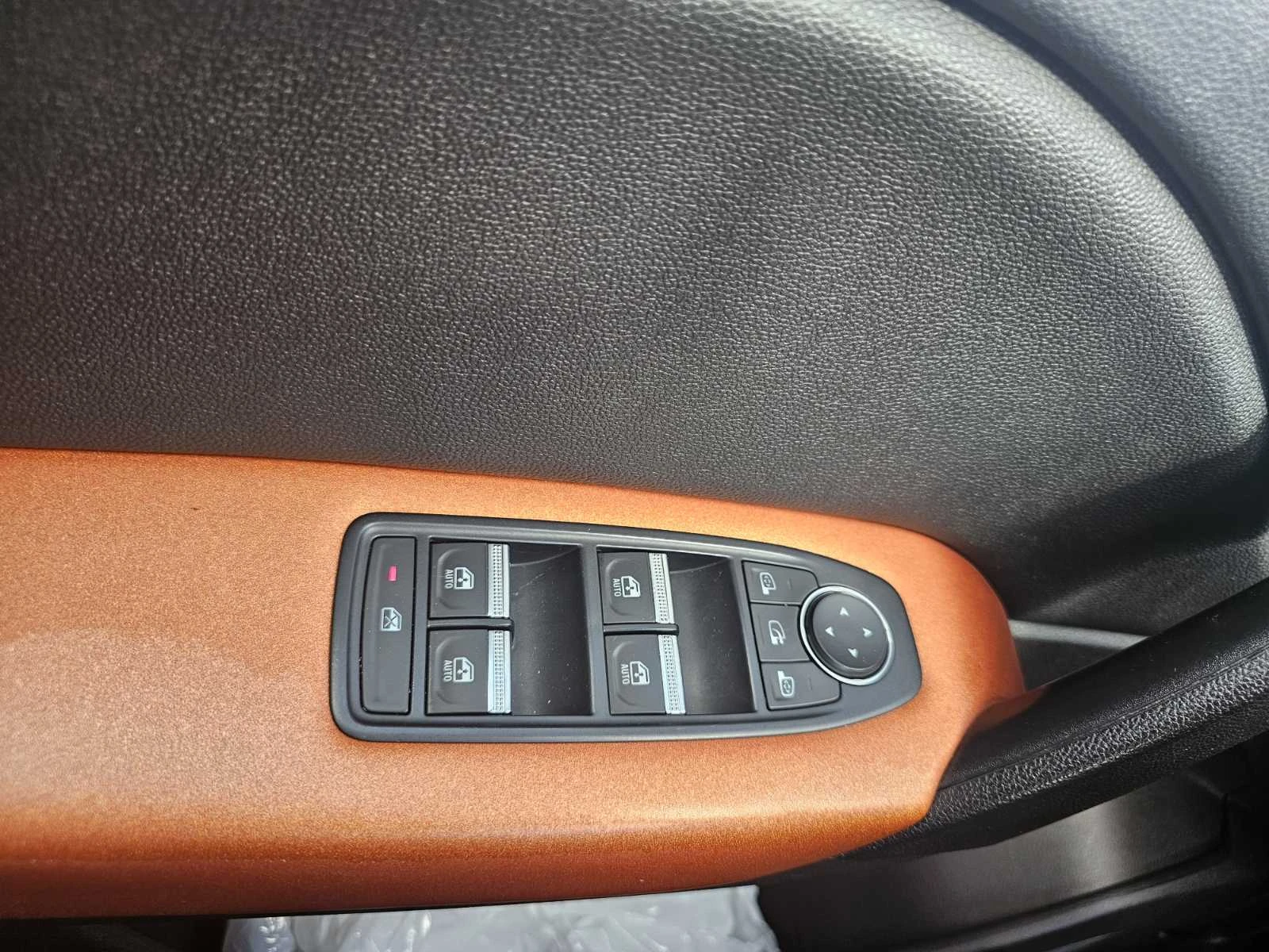Renault Captur E-TECH HYBRID 92 EDC PLUG-IN | Mobile.bg � ����������� 11