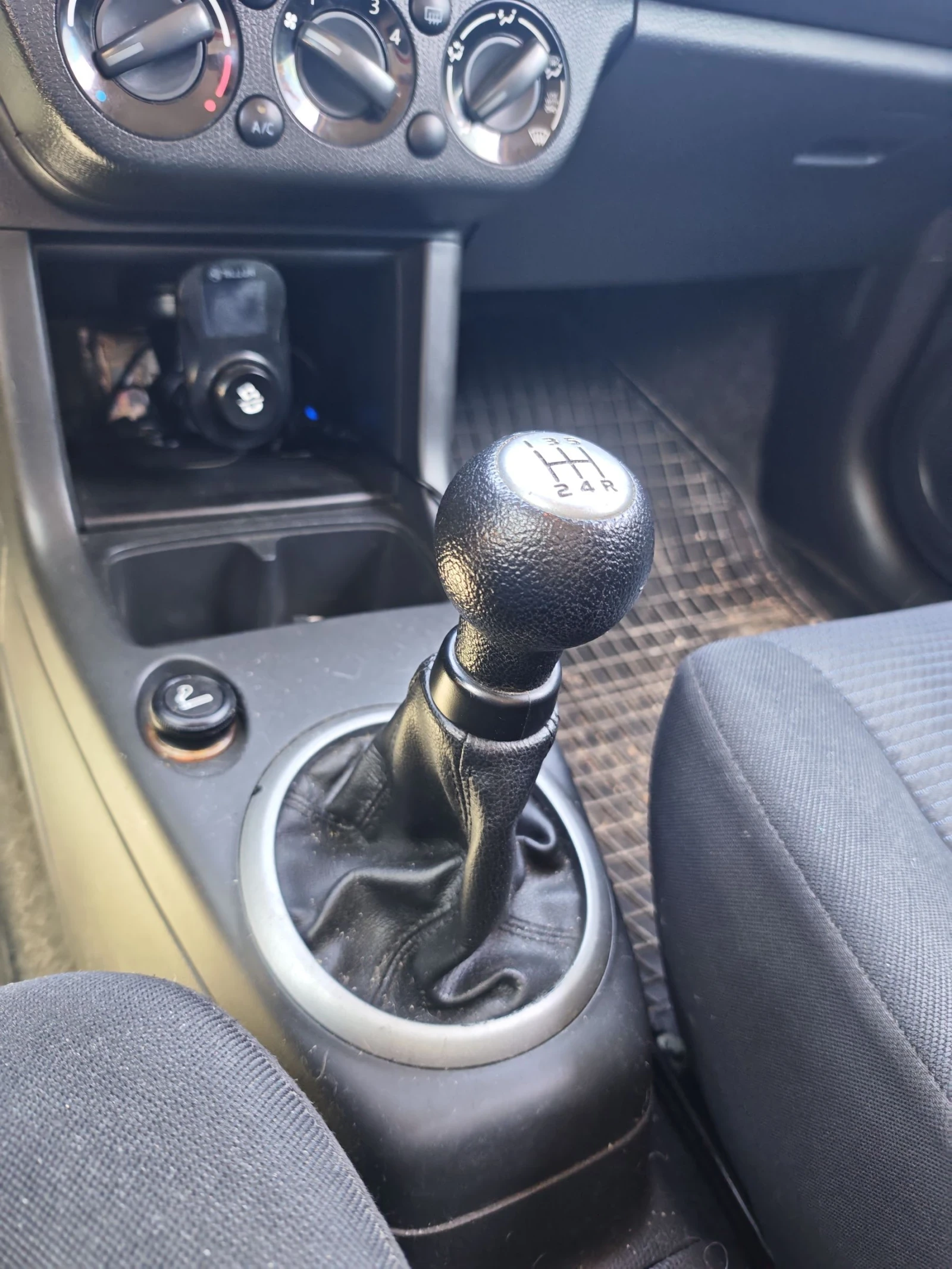 Suzuki Swift 1.5 , снимка 6 - Автомобили и джипове - 54804302
