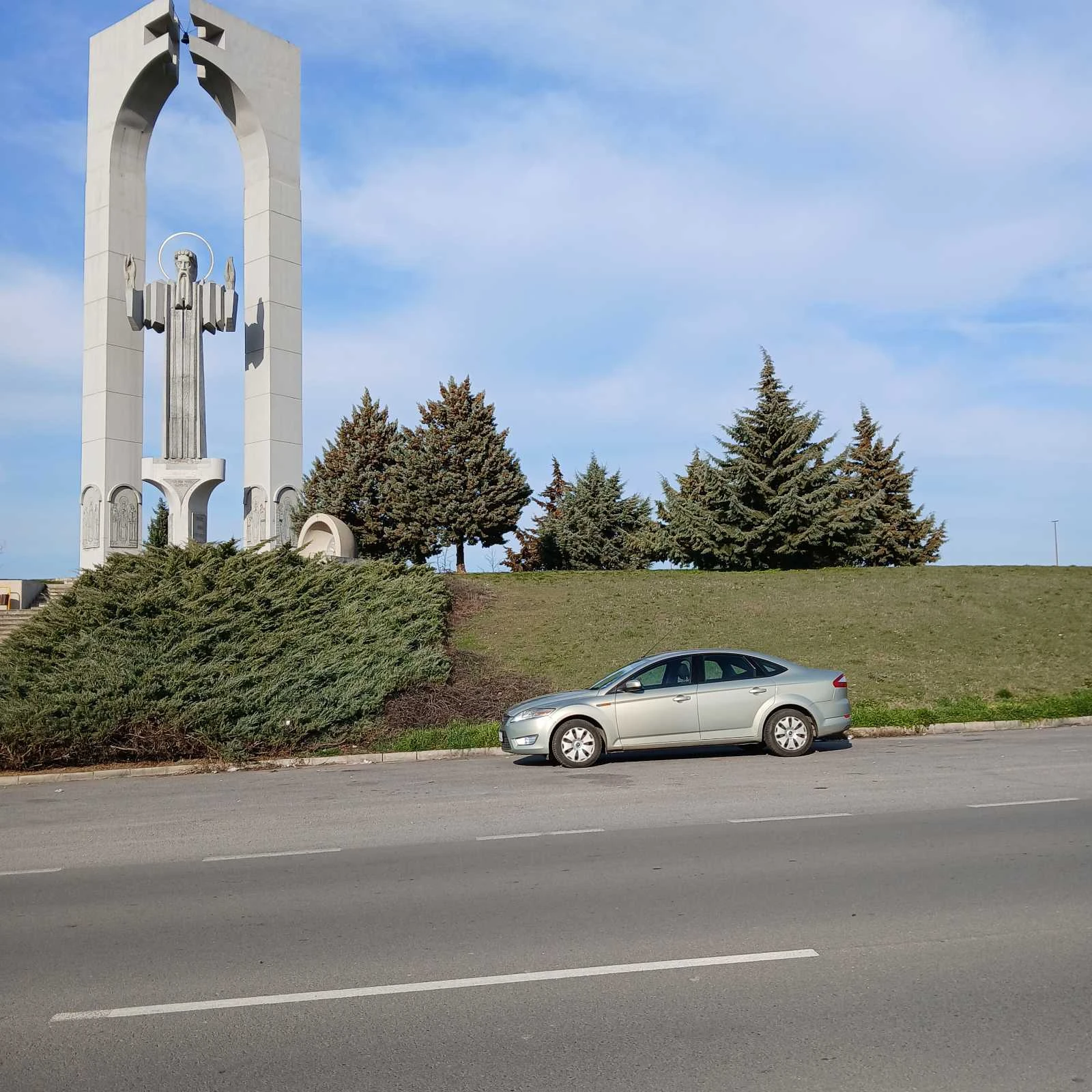 Ford Mondeo 1.8 TDCI (Напълно обслужена), снимка 7 - Автомобили и джипове - 54929369