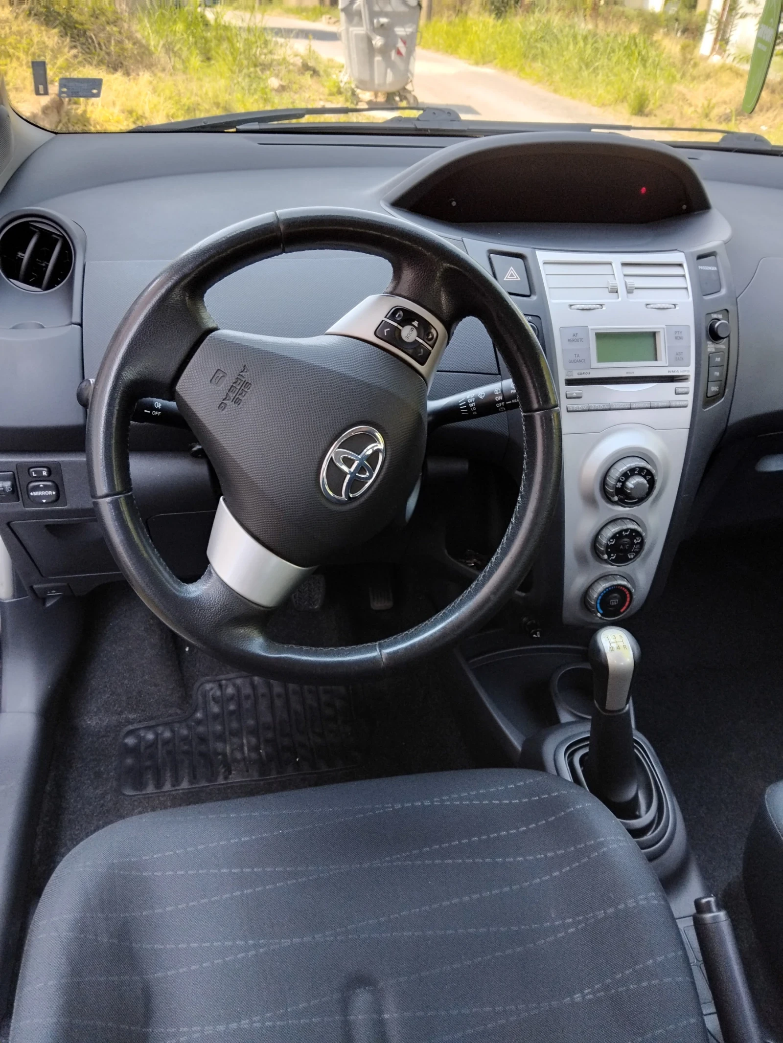 Toyota Auris, снимка 6 - Автомобили и джипове - 55202988