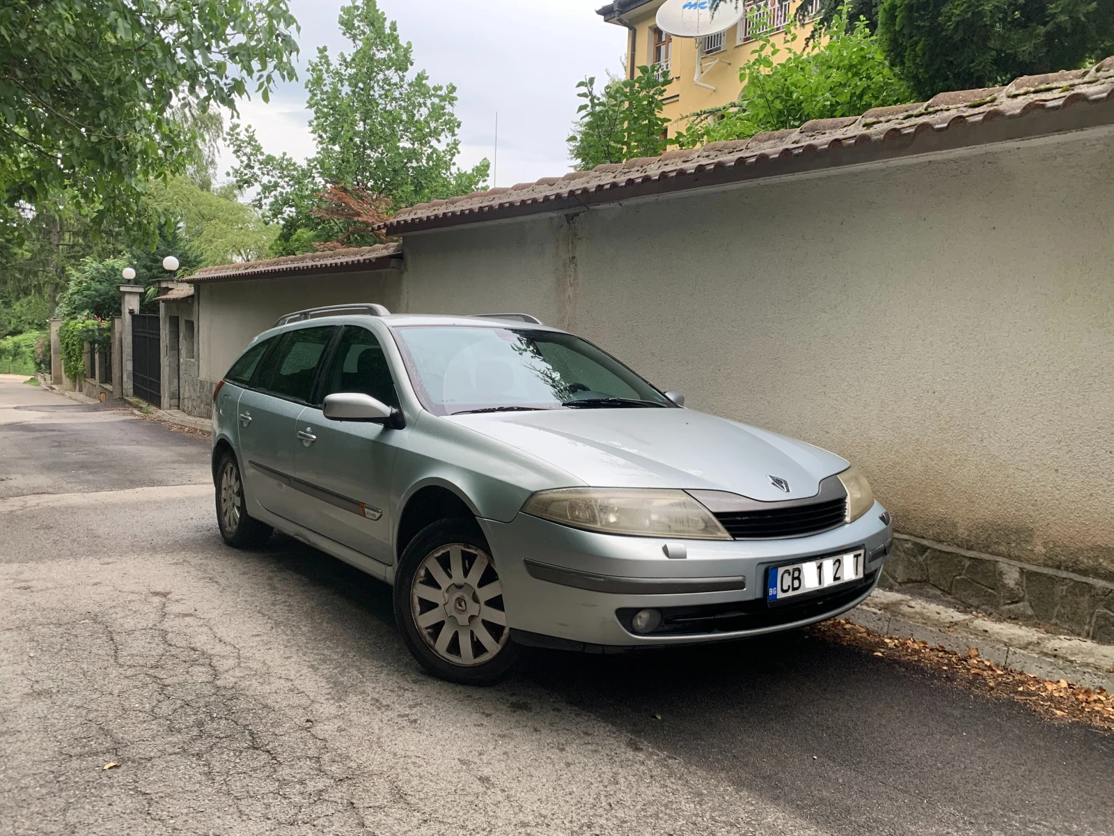 Renault Laguna 1.9 tdi, снимка 3 - Автомобили и джипове - 55226433