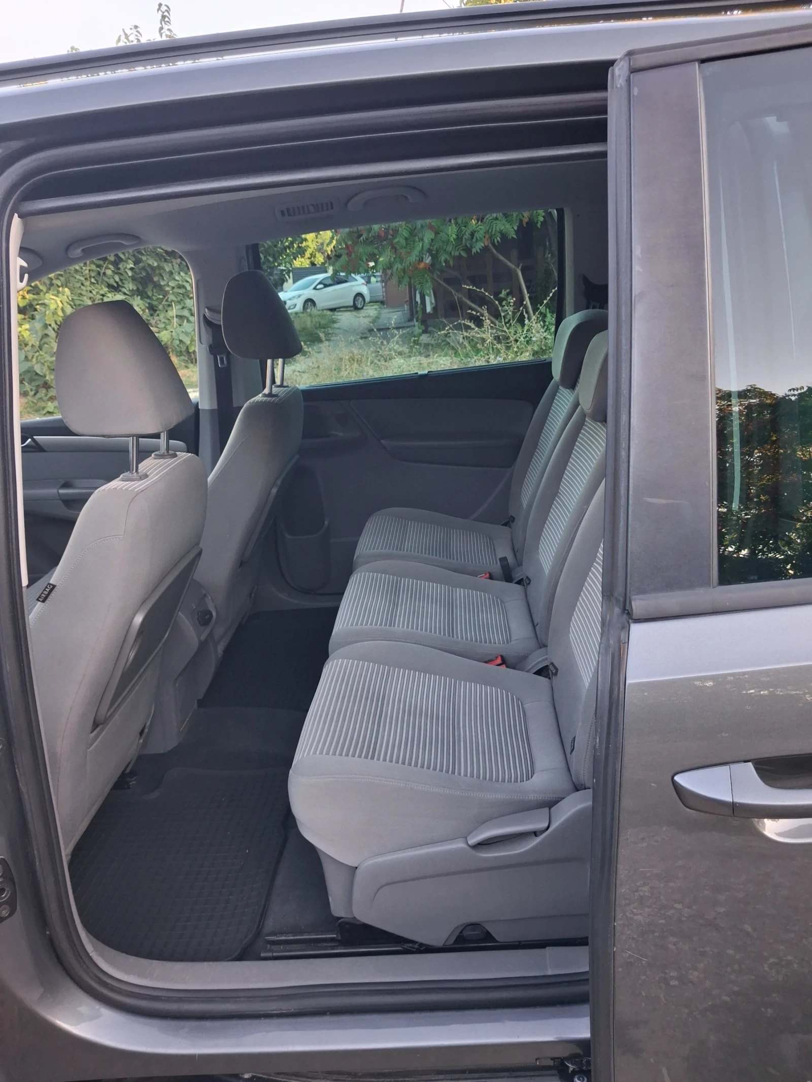 Seat Alhambra, снимка 13 - Автомобили и джипове - 56340466