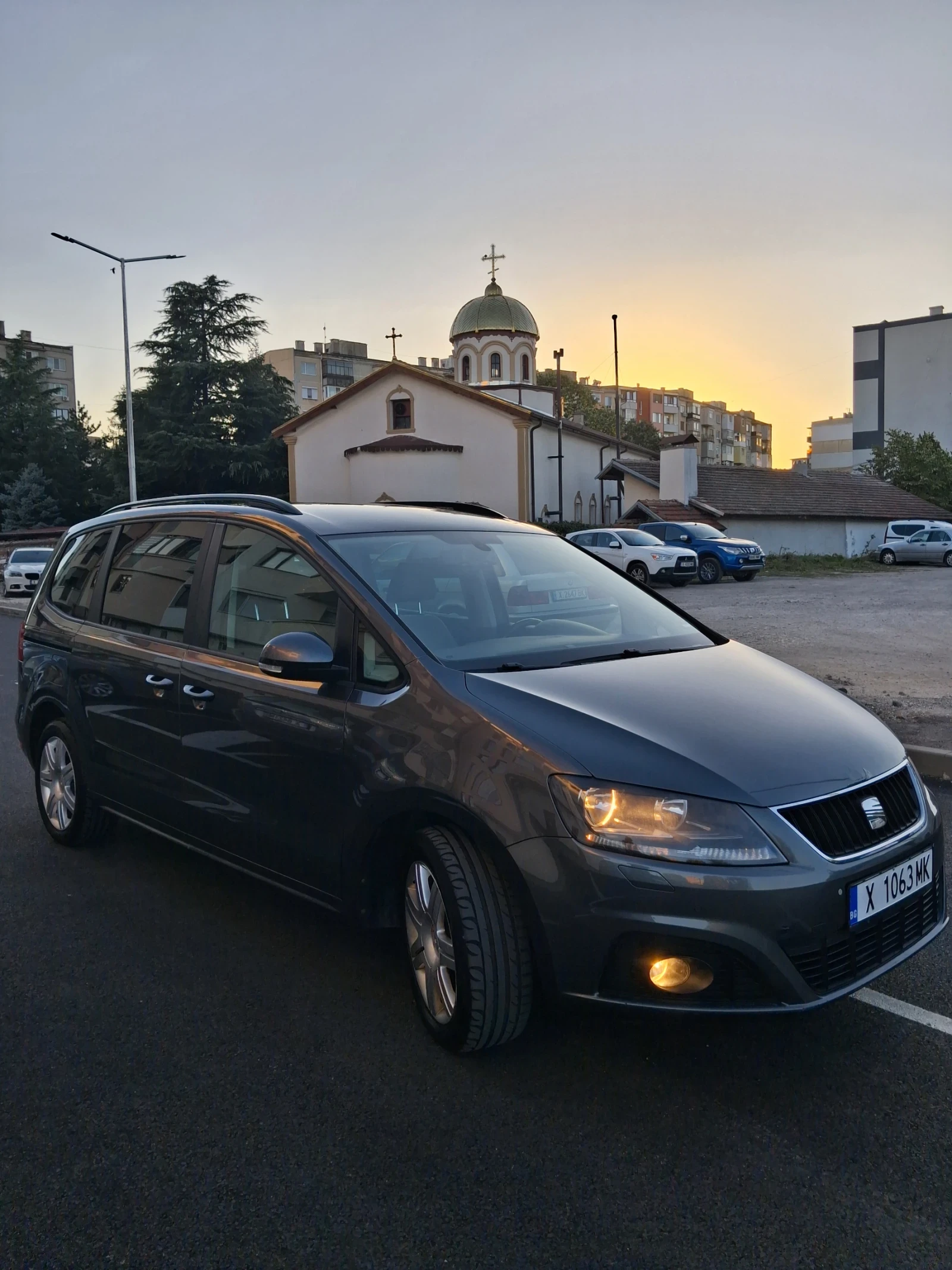 Seat Alhambra, снимка 3 - Автомобили и джипове - 56340466