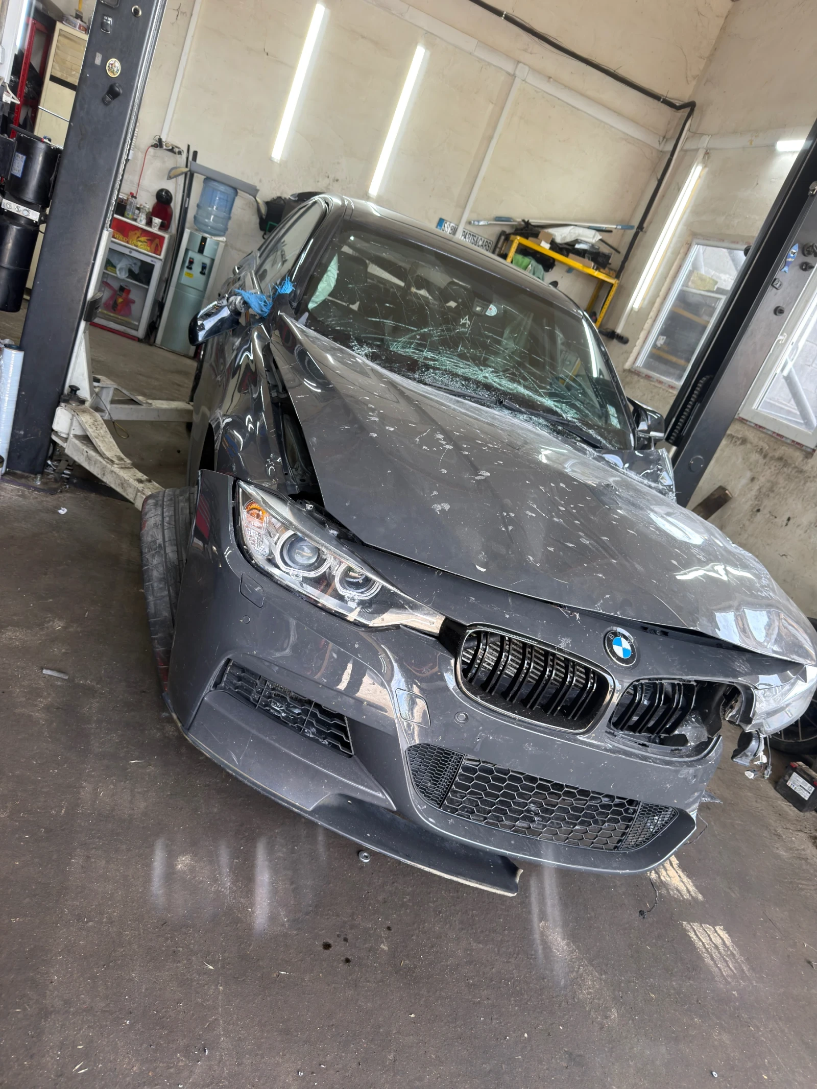 BMW 335 Перформънс Едц  4х4