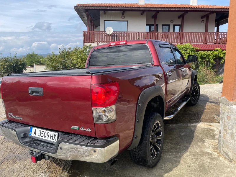 Toyota Tundra Пикап, снимка 4 - Автомобили и джипове - 47283822