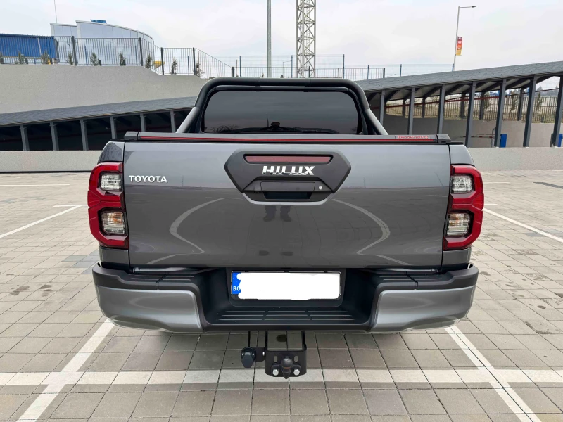 Toyota Hilux, снимка 4 - Автомобили и джипове - 49137941