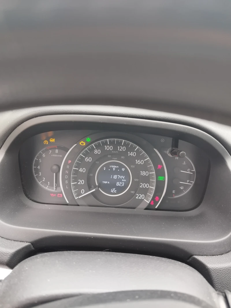 Honda Cr-v Executive, снимка 8 - Автомобили и джипове - 52346022