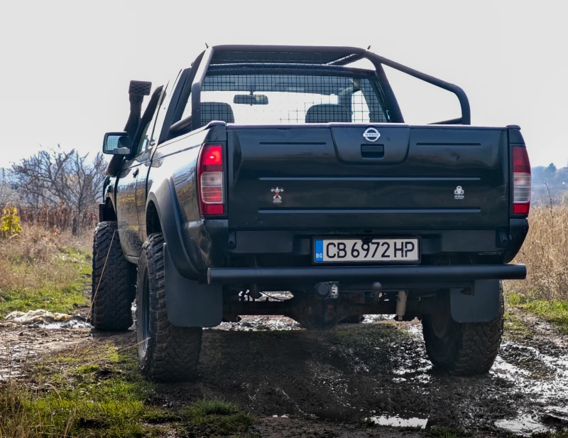 Nissan Navara /NP300/ D22 Kingcab 2.5DDTI 4WD, снимка 3 - Автомобили и джипове - 52458730