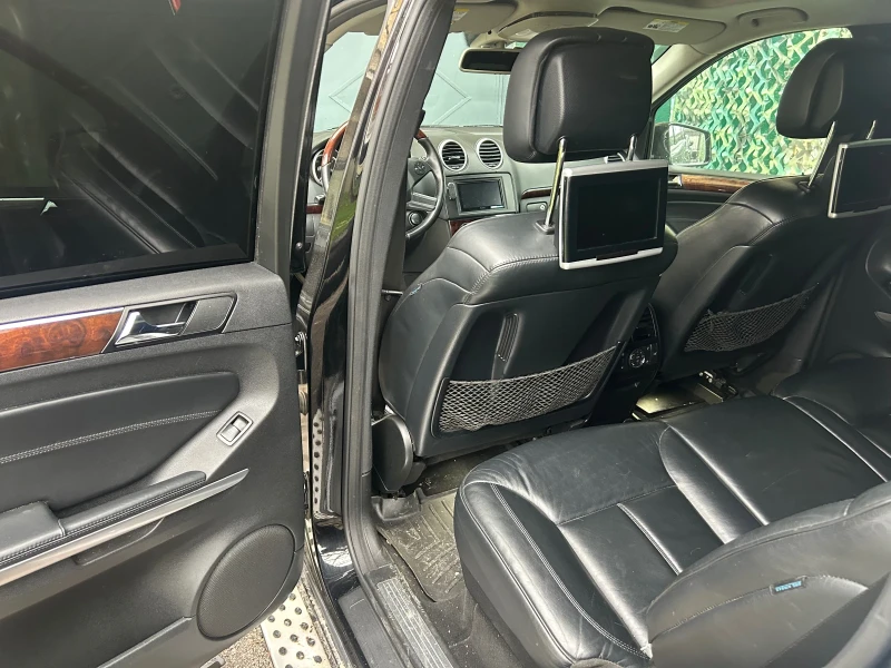 Mercedes-Benz GL 550 Grand Edition AMG, снимка 11 - Автомобили и джипове - 52592465