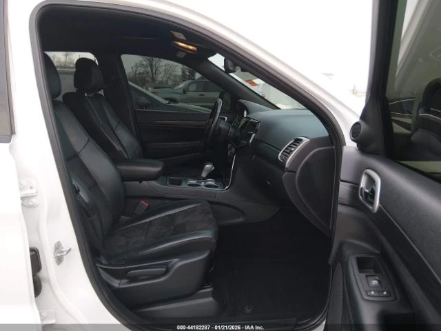 Jeep Grand cherokee * ALTITUDE* 4X4* КОЖА* НАВИ* , снимка 11 - Автомобили и джипове - 53768786