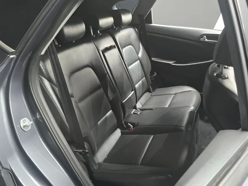 Hyundai Tucson 1.6 2WD SMART, снимка 12 - Автомобили и джипове - 55801576