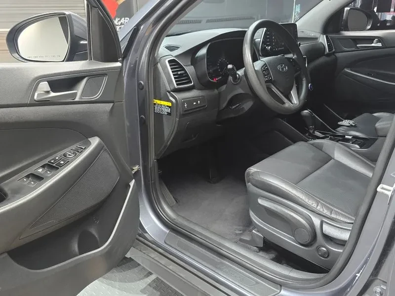 Hyundai Tucson 1.6 2WD SMART, снимка 10 - Автомобили и джипове - 55801576