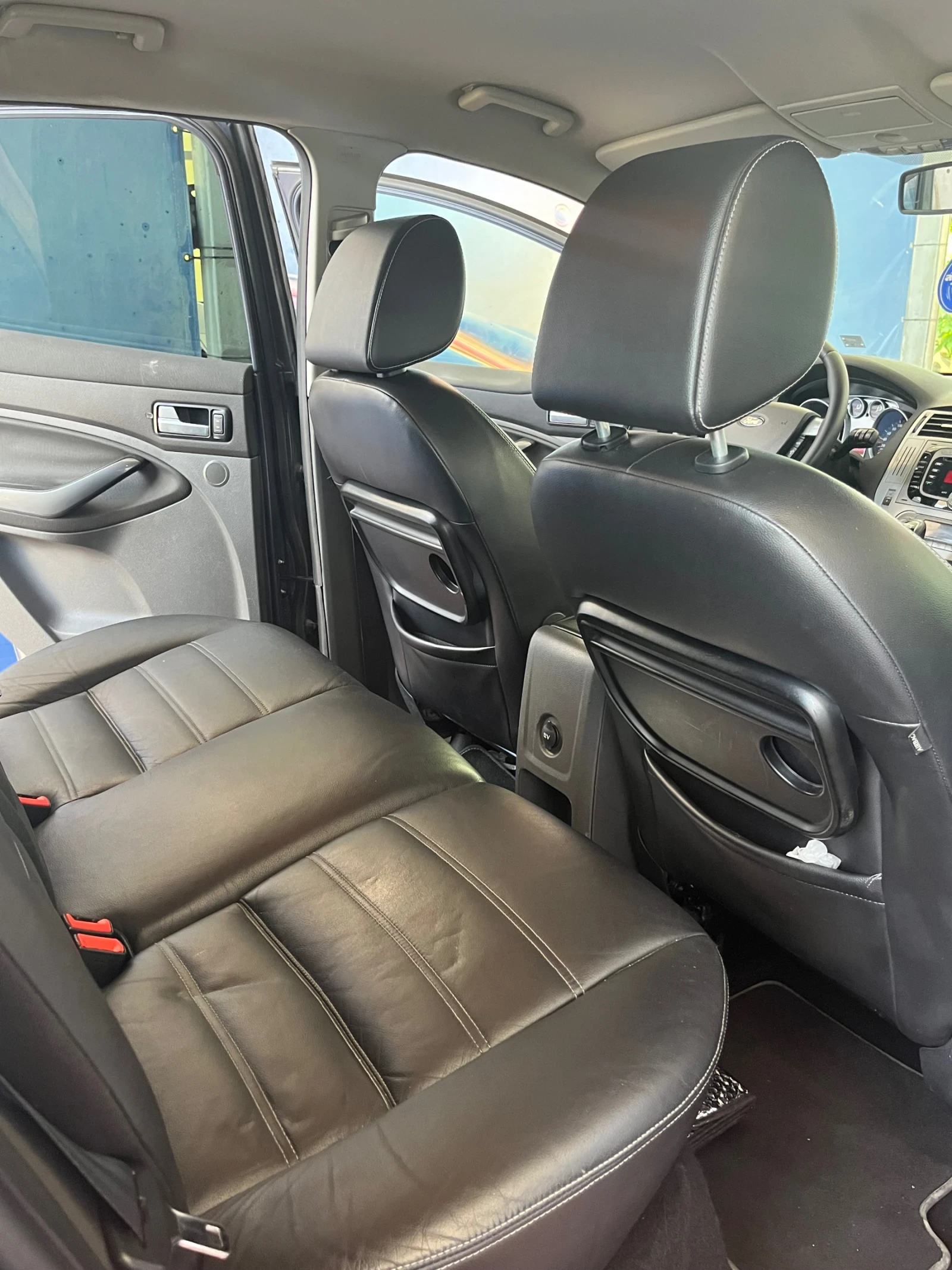 Ford Kuga  - изображение 6