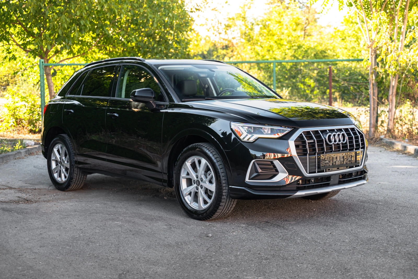 Audi Q3 45 TFSI QUATTRO / 44 400 KM / PANORAMA / LED / CAM, снимка 2 - Автомобили и джипове - 52967371