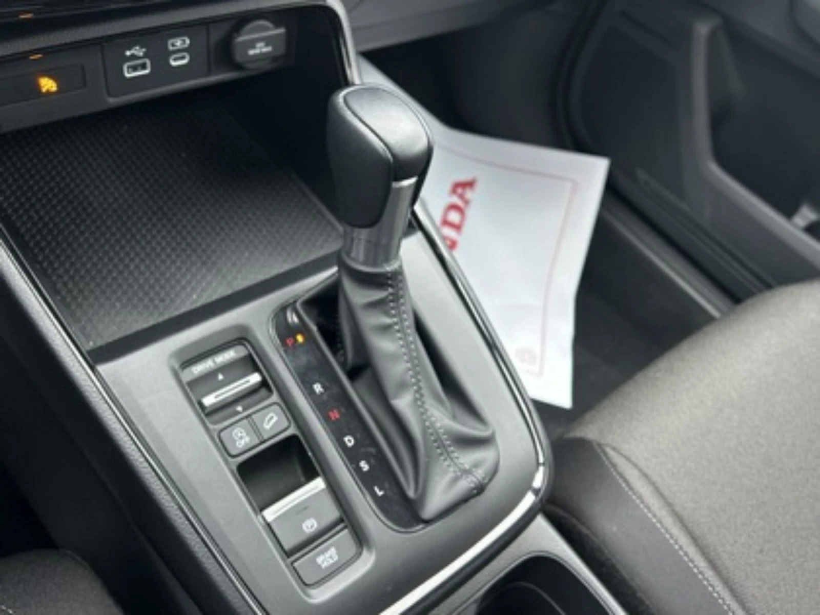 Honda Cr-v 4x4/CARPLAY/CAMERA/PANO/58500km/Carfax - изображение 7