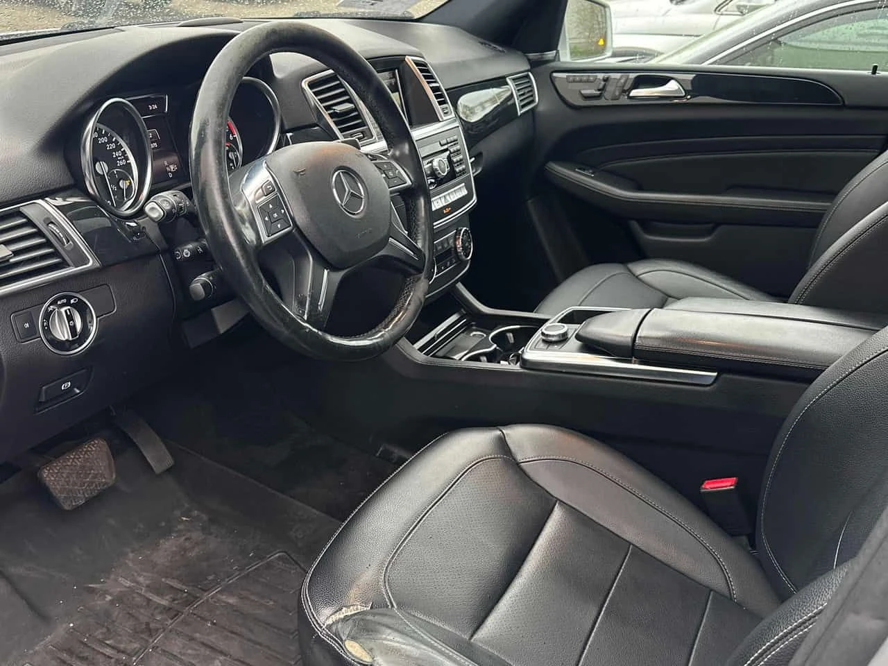 Mercedes-Benz ML 350 BlueTEC/ПОДГРЕВИ/360 КАМЕРИ/ПАНОРАМА, снимка 7 - Автомобили и джипове - 54431933