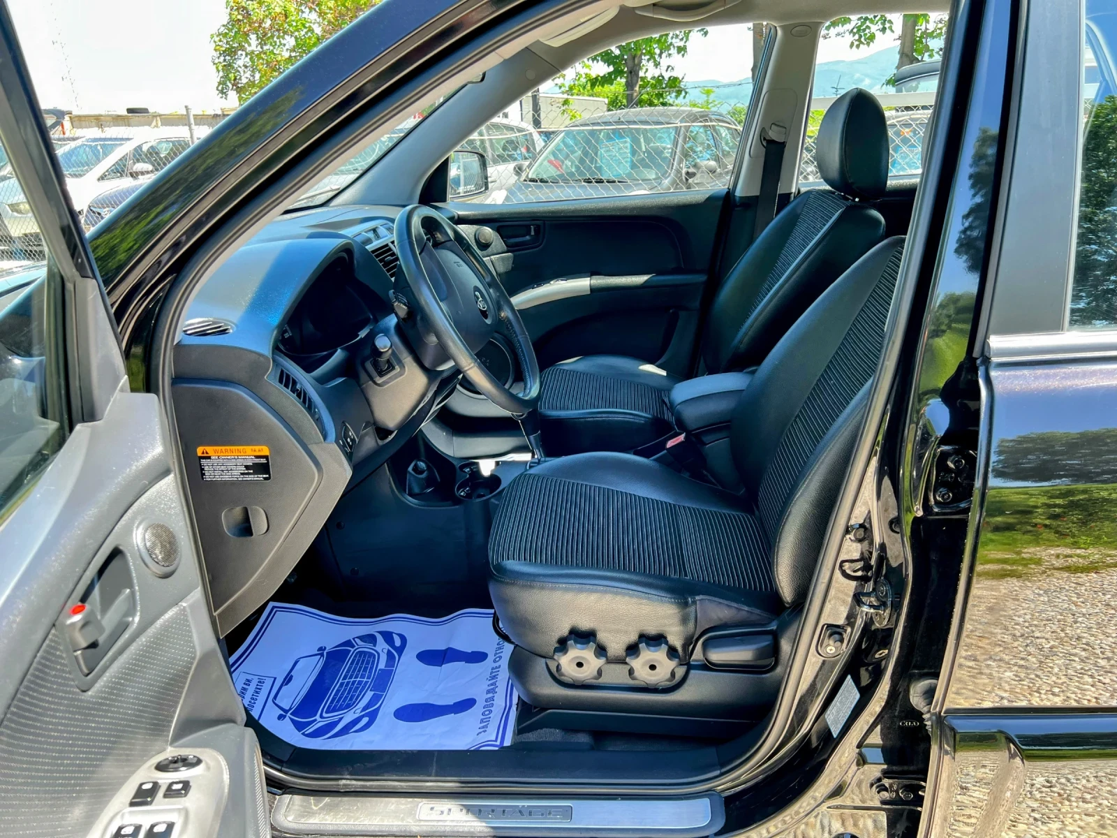 Kia Sportage 2.7I V6 121000km AUTOMATIC SWISS EDITION, снимка 10 - Автомобили и джипове - 54771323