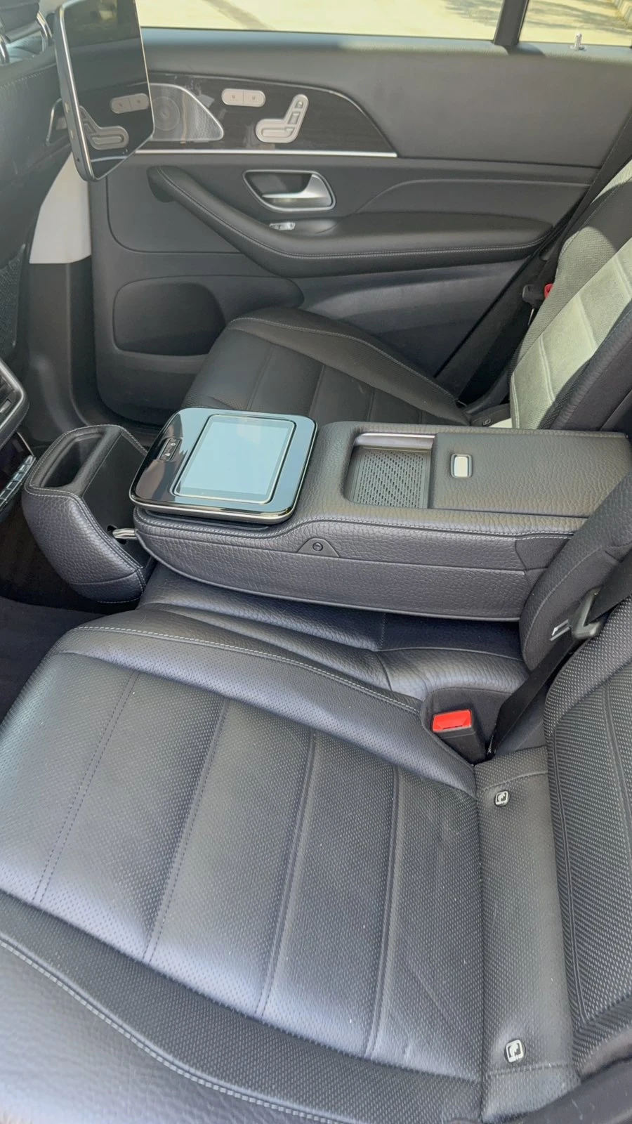 Mercedes-Benz GLS580, снимка 16 - Автомобили и джипове - 54802149