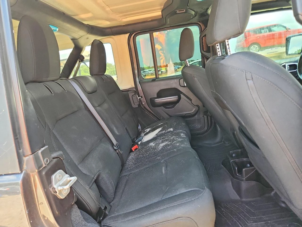 Jeep Wrangler 2.0l Unlimited Sport, снимка 11 - Автомобили и джипове - 55106721