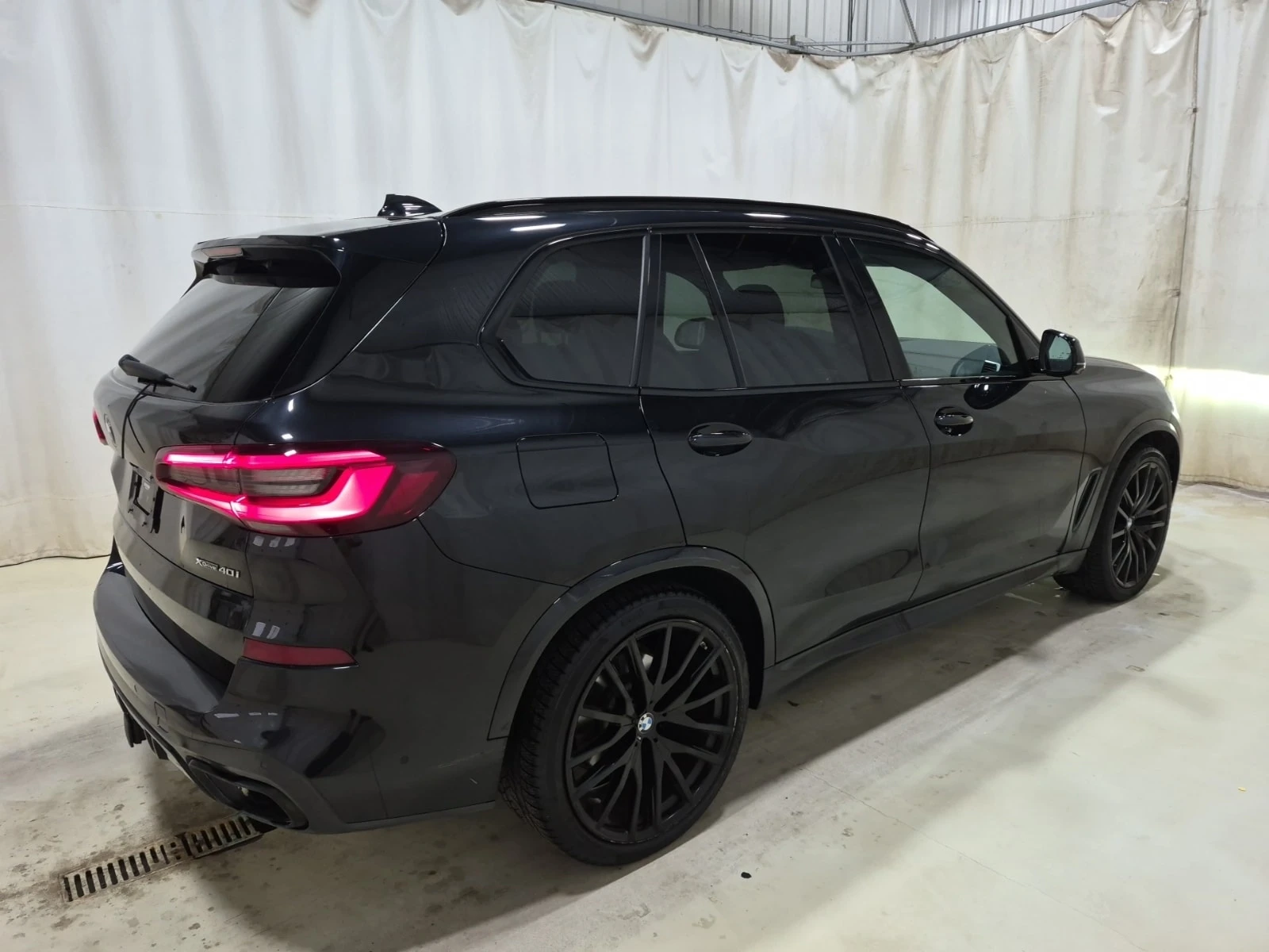 BMW X5 * XDRIVE40I * АВТОКРЕДИТ БЕЗ ПЪРВОНАЧАЛНА ВНОСКА* , снимка 3 - Автомобили и джипове - 56077707