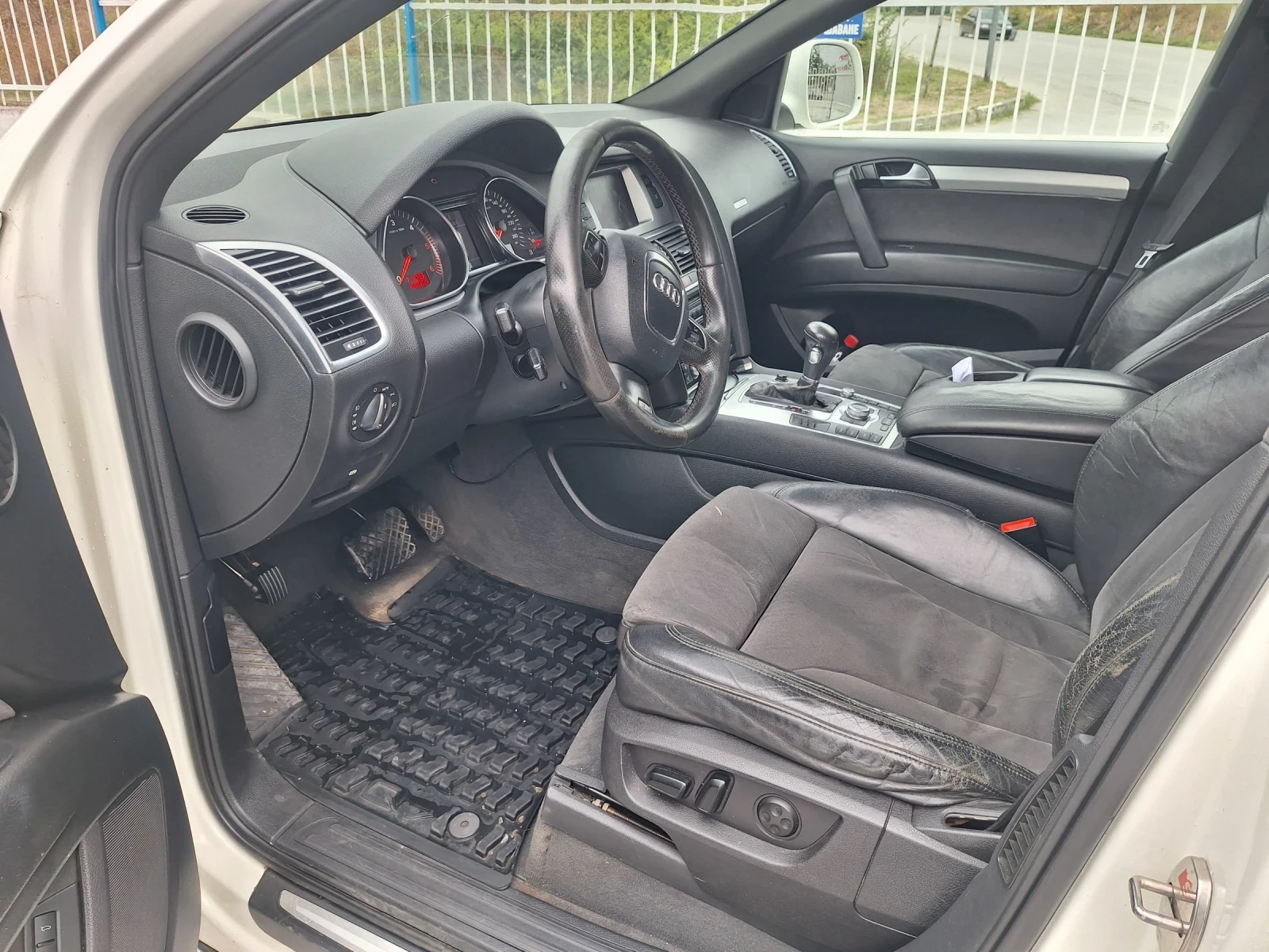 Audi Q7 3.0tdi, снимка 7 - Автомобили и джипове - 56247734