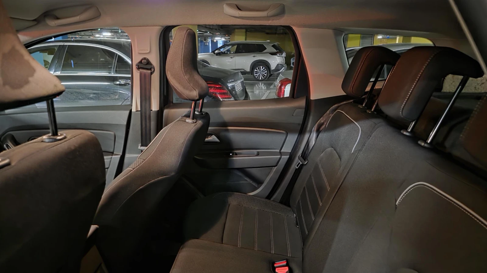 Dacia Duster 1.0 Tce/ECO-G/Фабрична Газ Landi Renzo, снимка 5 - Автомобили и джипове - 56258386