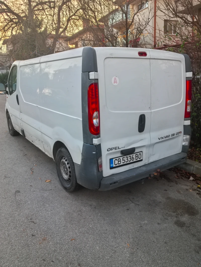 Opel Vivaro, снимка 3 - Бусове и автобуси - 52710515