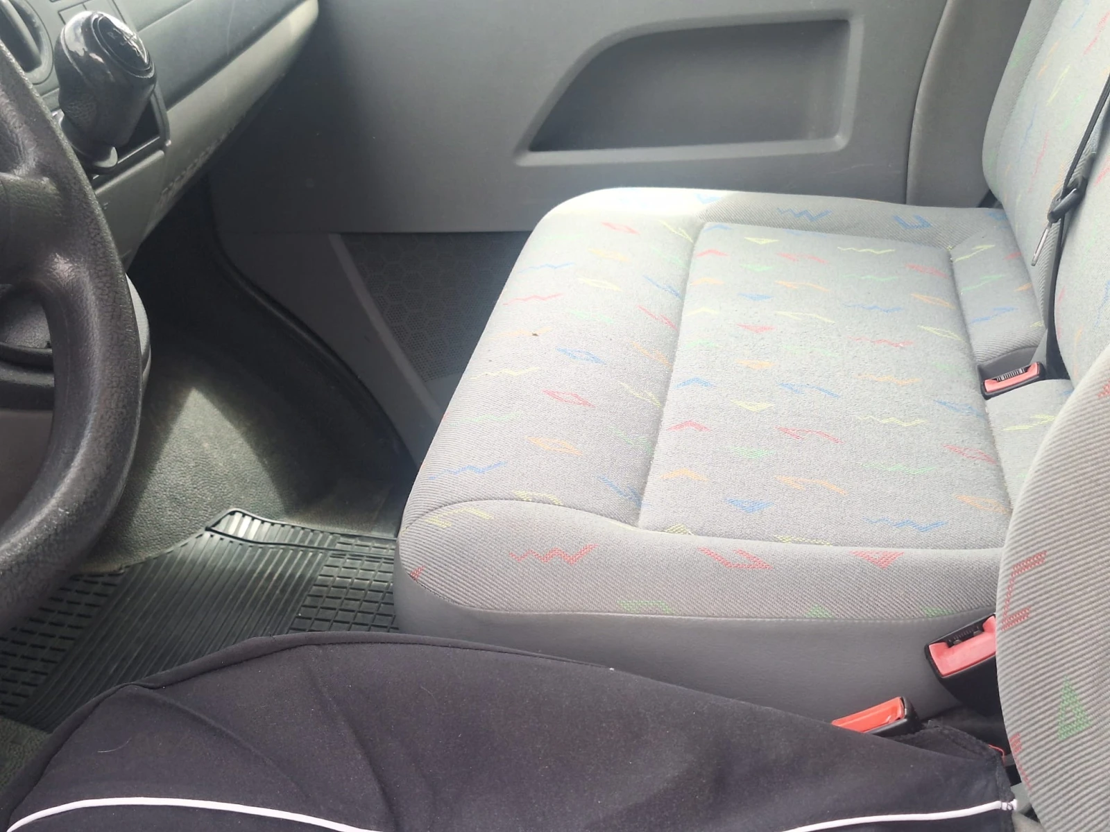 VW Transporter 1.9 TDI klima, снимка 9 - Бусове и автобуси - 55399066