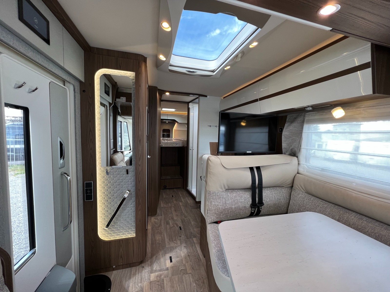 Кемпер HYMER / ERIBA Master Line МL I 780 3500 kg. - изображение 9