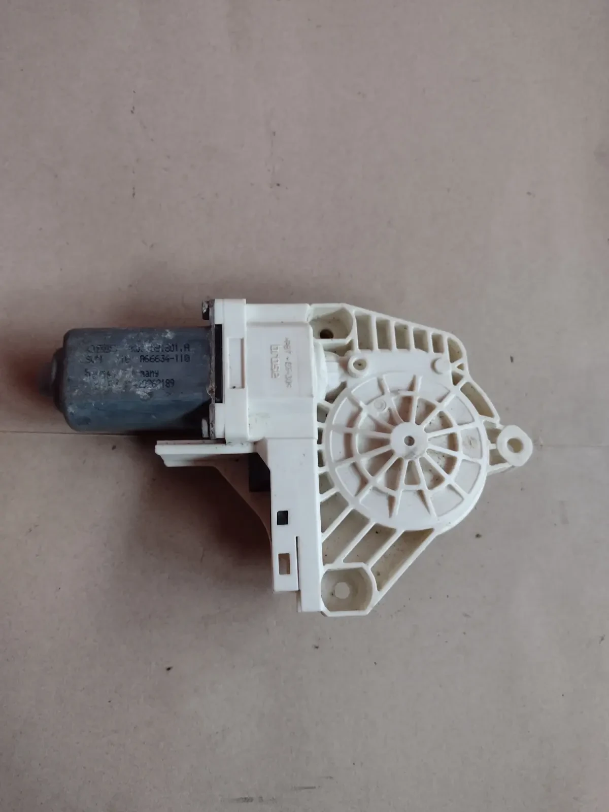 8K0959801A    /     AUDI A4 B8 8K0.959.801.A | Mobile.bg   1