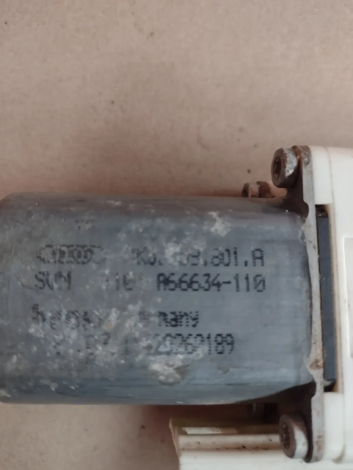 8K0959801A    /     AUDI A4 B8 8K0.959.801.A | Mobile.bg   2