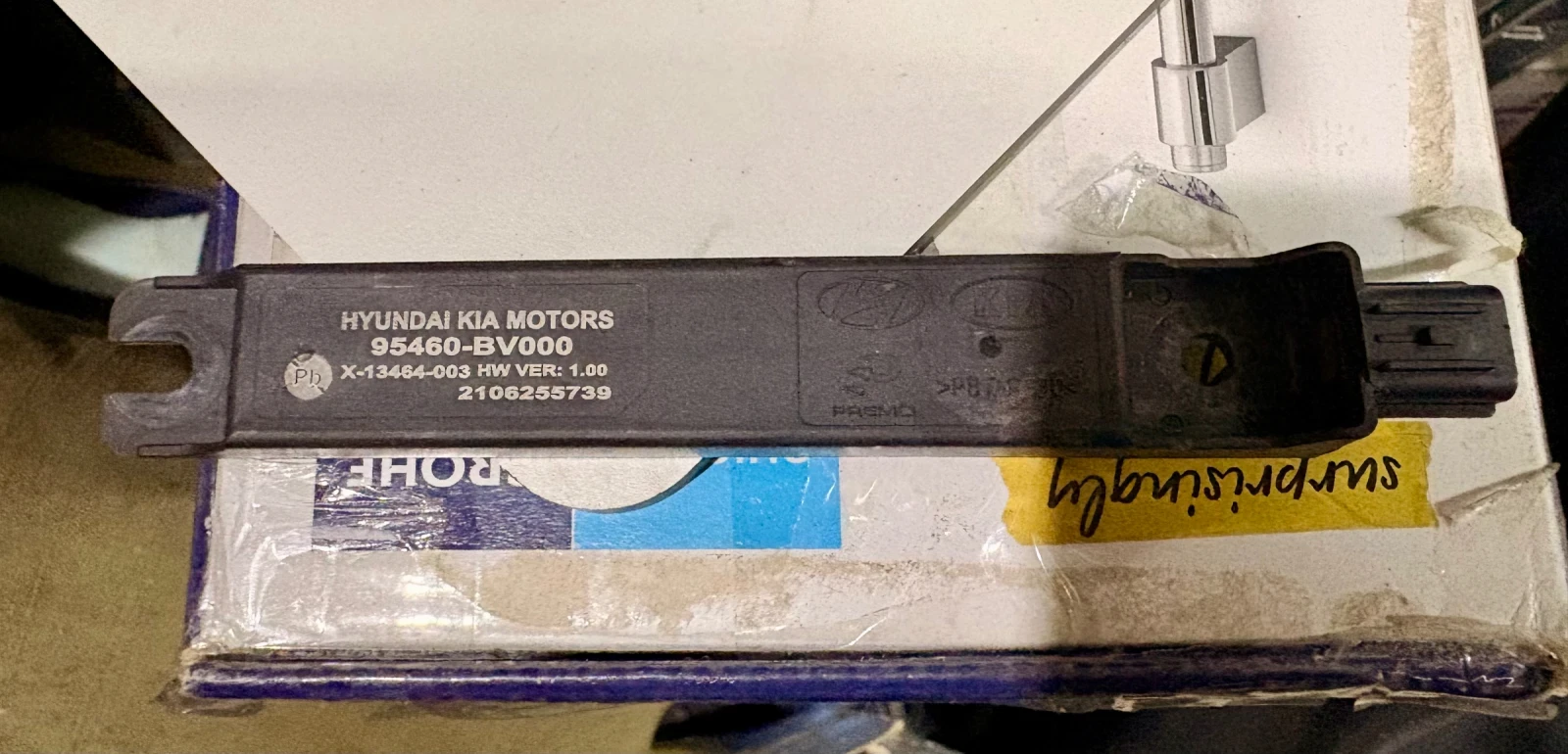 Kia Hyundai сензор задна броня 95460-BV000
