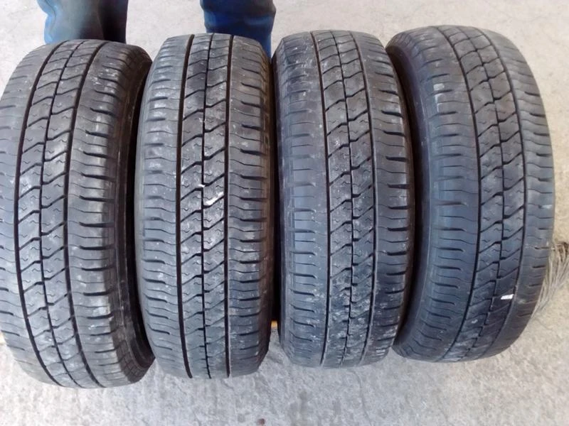 Гуми Летни 205/70R15, снимка 8 - Гуми и джанти - 18593120