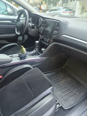 Renault Megane Hatchback, снимка 6