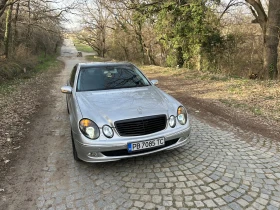     Mercedes-Benz E 320 /