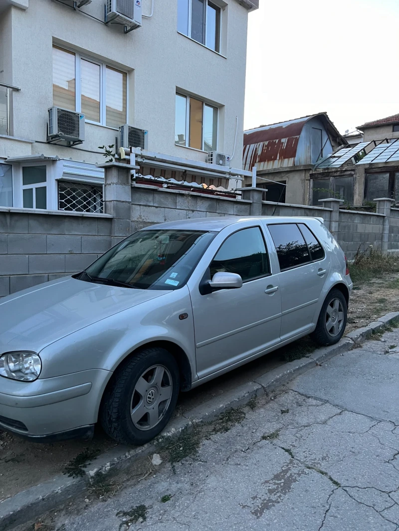 VW Golf, снимка 2 - Автомобили и джипове - 47010823